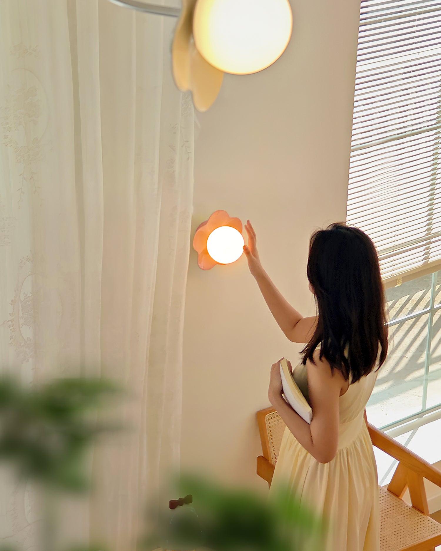 Arcore Applique murale ludique en résine - Neutralighting