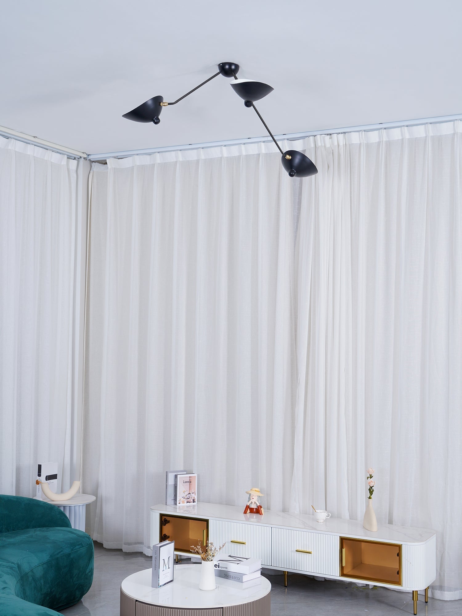 Solara Plafonnier Trois Bras Noir Sculptural - Neutralighting