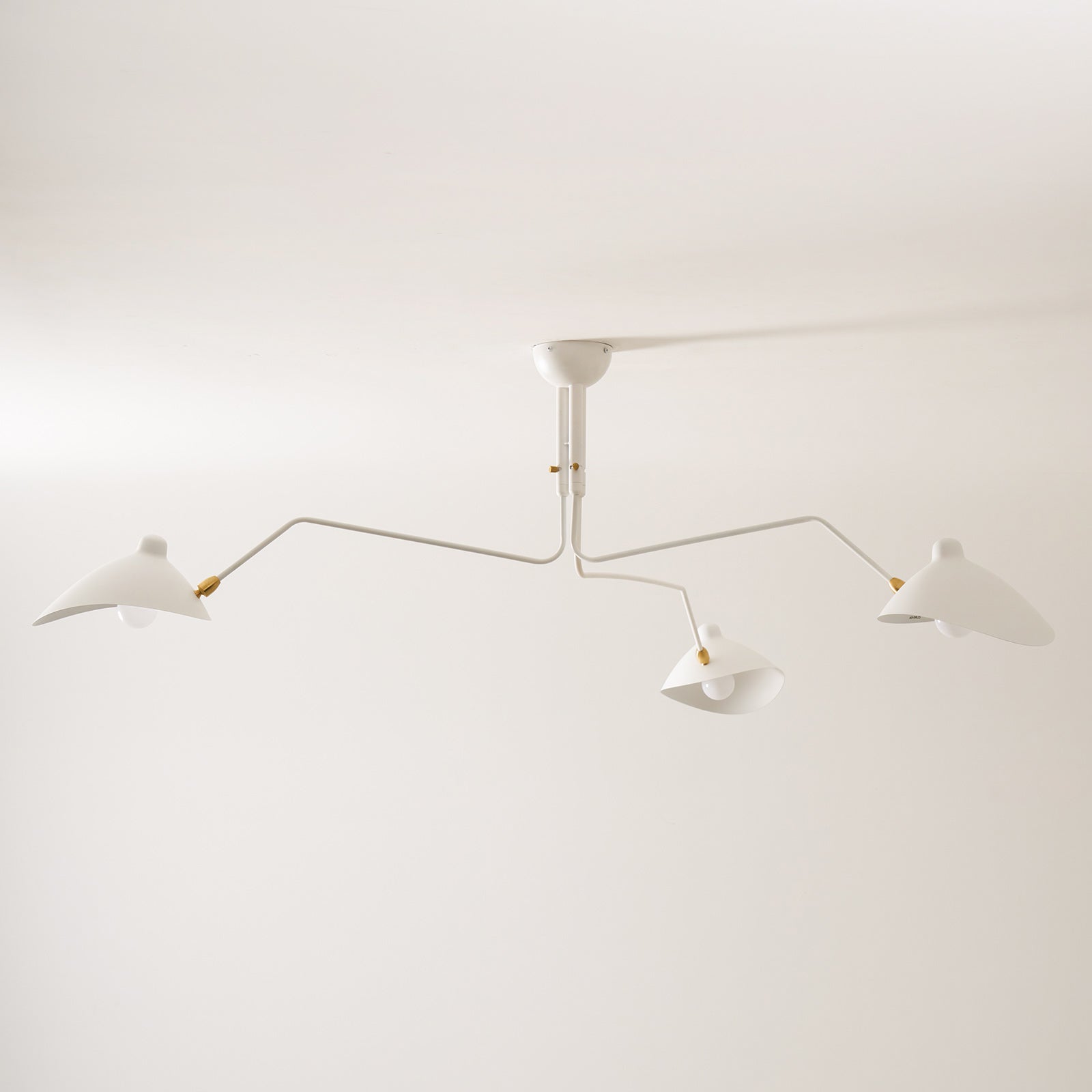 Lustra Plafonnier Trois Bras Minimaliste - Neutralighting