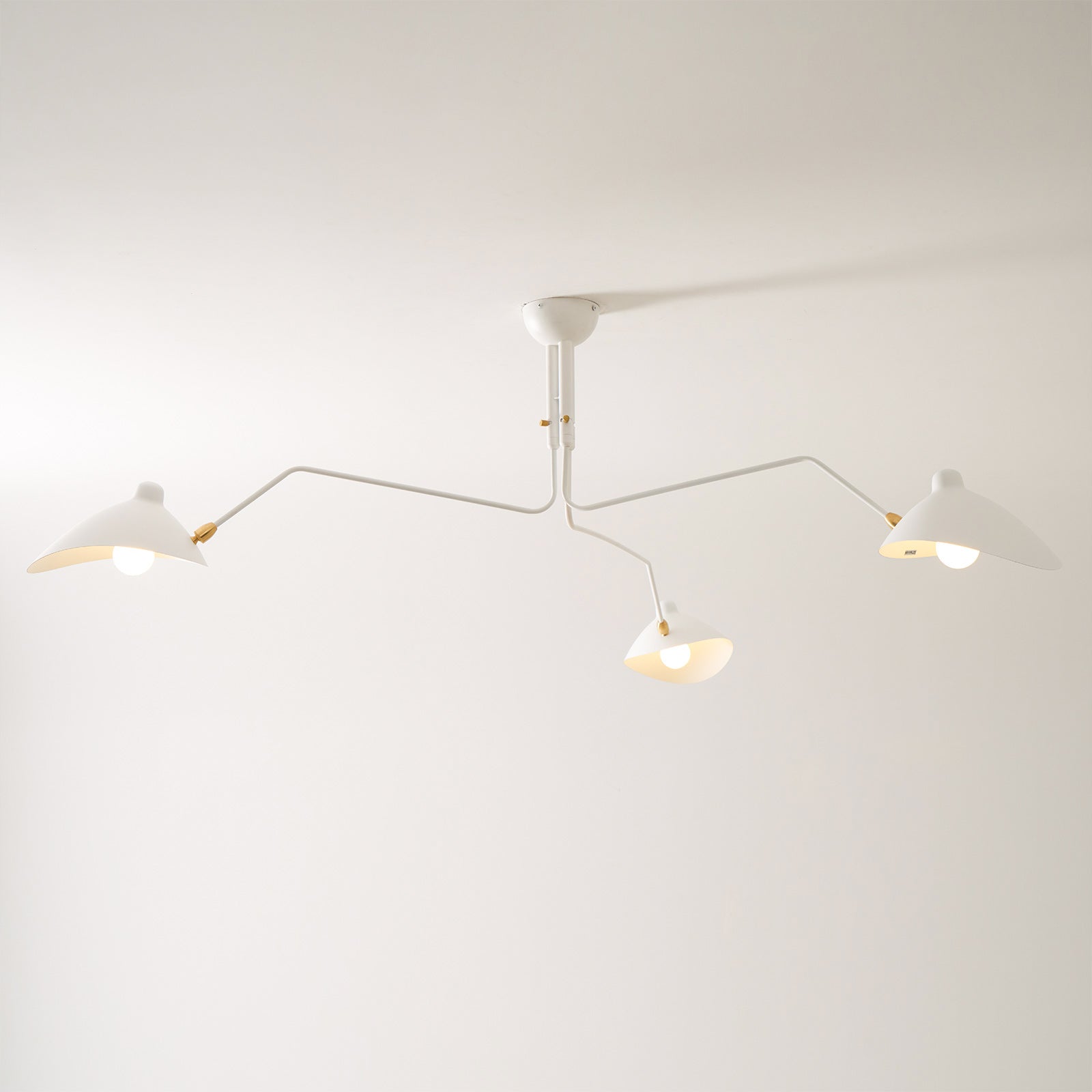 Lustra Plafonnier Trois Bras Minimaliste - Neutralighting
