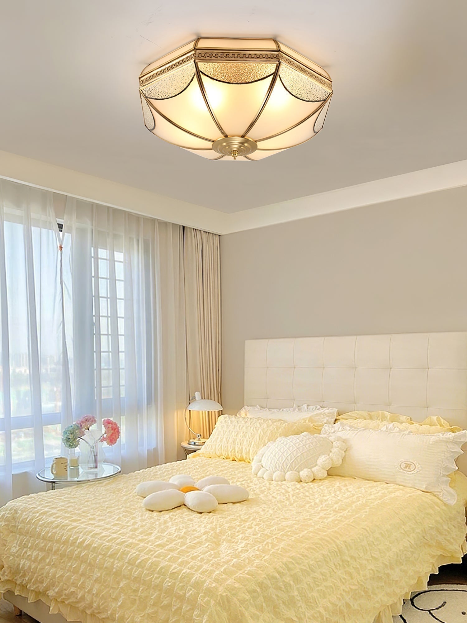 Ellaeara Entrepôt Dôme Forme Laiton Verre Plafonnier - Neutralighting