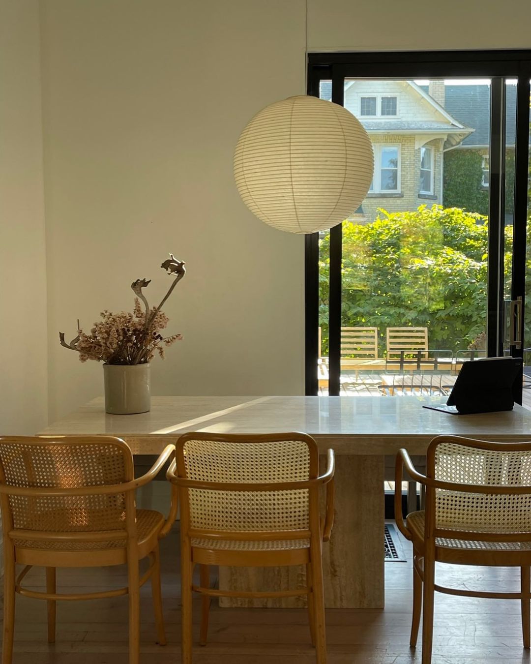 Lustra Suspension en Papier pour Salon - Neutralighting